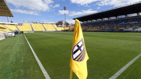 Parma Calciatore Positivo Al Covid Si Tratta Di Una Ripositivizzazione