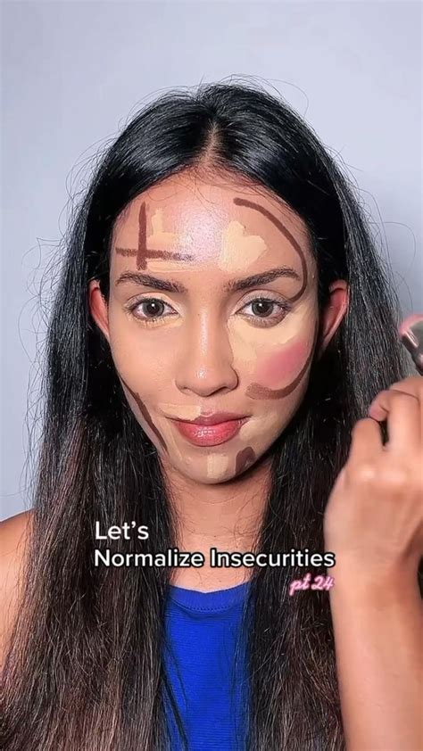 normalize insecurity asymmetrical face pause read    eye
