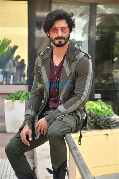 Photos: Vidyut Jammwal and Gulshan Devaiah snapped during Commando 3 ...