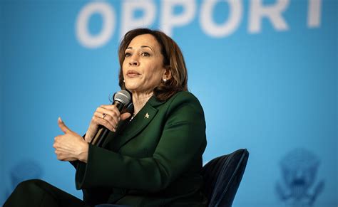 Vice President Kamala Harris plugs economy in latest Wisconsin visit - WPR