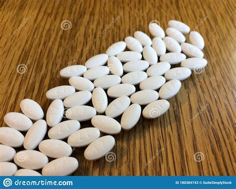 White Oval Pills Medicine Stock Image Image Of Counting