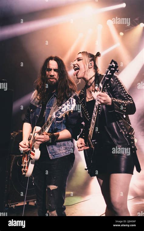 Halestorm Lzzy Hale And Joe Hottinger O Shepherd S Bush Empire