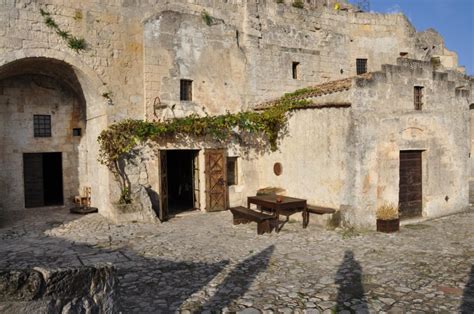 Il Sextantio Hotel Sleeping In A Cave In Matera Italy Wired Theworld