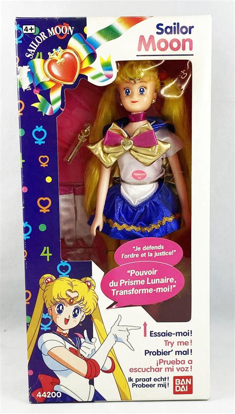 Sailor Moon - Bandai 12inch Doll - Usagi Tsukino / Sailor Moon (talking)