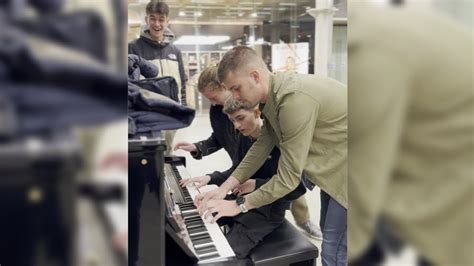 3 Random Piano Dudes Improvising Boogie Woogie London Train Station St