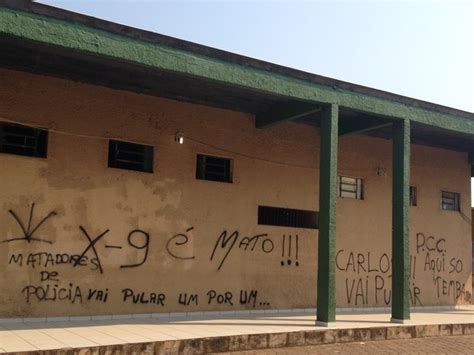 G1 Escola de RO tem parede pichada ameaças a servidor e policiais