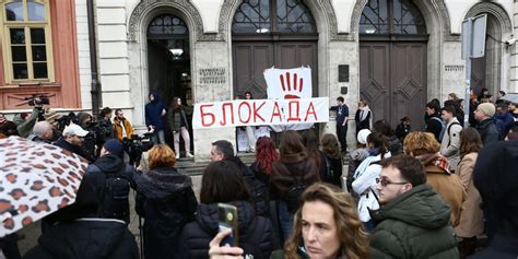 Protest Opozicije U Srbiji Blokada Informer Rs