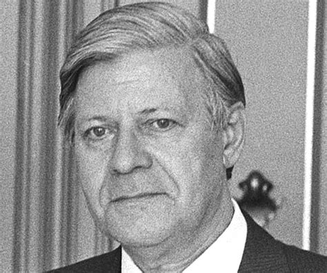 Helmut Schmidt Biography - Facts, Childhood, Family Life & Achievements