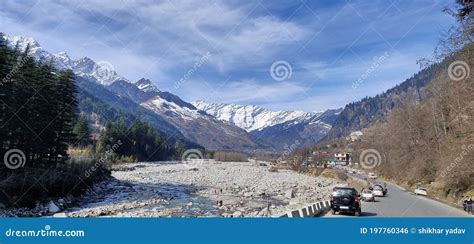 Manali, Himachal Pradesh, India Editorial Photo - Image of trees ...