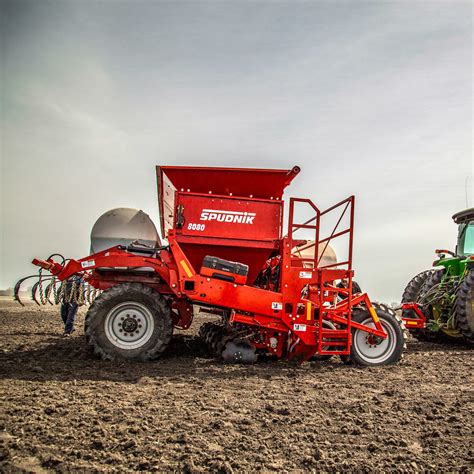 Potato planter - 8080 - Spudnik Equipment Company LLC - automatic / 8 ...