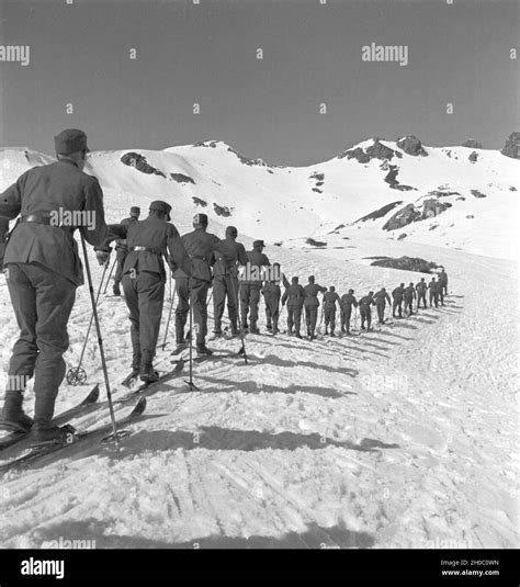 Gebirgsjäger in einem Skigebiet in Bayern Deutsches Reich 1930er Jahre