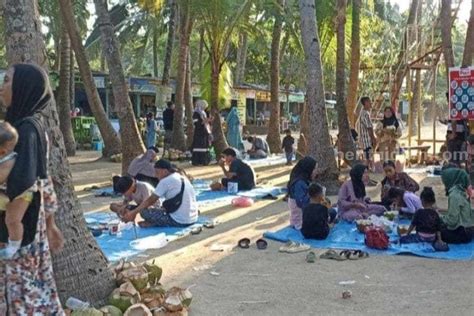 Piknik Bareng Keluarga Jadi Aktivitas Libur Lebaran Di Tuban