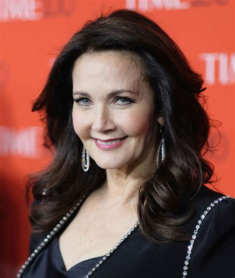 A Sus 72 Años Así Se Ve Hoy Lynda Carter La Icónica Mujer Maravilla