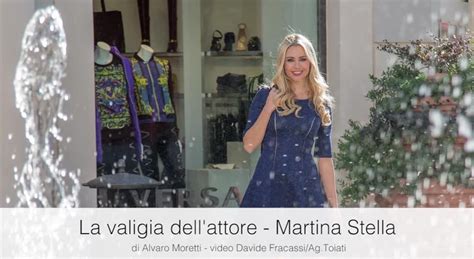 Martina Stella Svuota La Sua Valigia Dell Attore Secondo Appuntamento