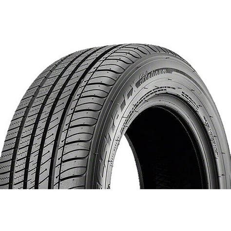 Kumho Ecsta LX Platinum KU27 235/45R17 97 W Tire Fits: 2004-06 Acura TL
