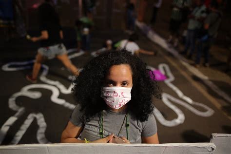 Veja imagens do ato da greve mundial pelo clima em Brasília