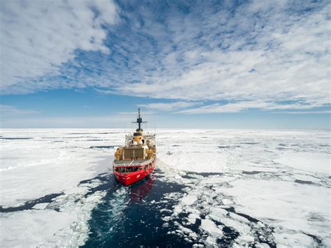 U S Coast Guard Cutter Polar Star Completes Operation Deep Freeze