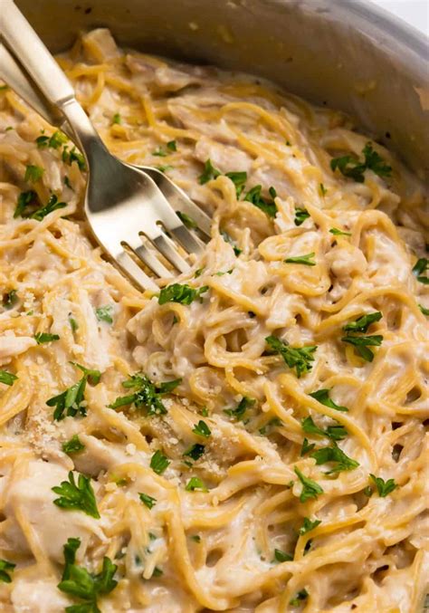 The Easiest One Pot Chicken Alfredo Lemons Zest