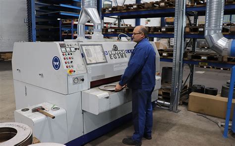 Nouvelle Machine Debavurage Des Toles C E Schneckenfl Gel Gmbh