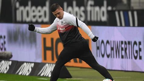 Eintracht Frankfurt R Ckkehrer Luka Jovic Tr Umt Von Der Champions League