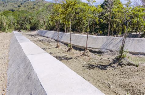 Pia Dpwh Completes Flood Control Structure In Paluan