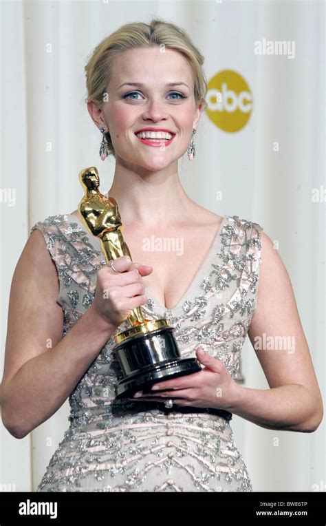 78th academy awards a hi-res stock photography and images - Alamy