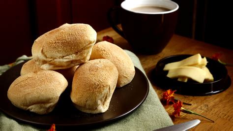 Pandesal The Filipino Bread Rolls You Should Know