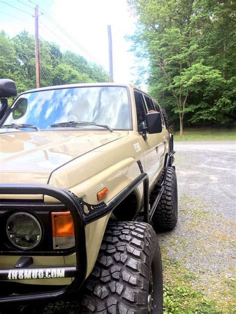 1985 Toyota Land Cruiser FJ60 on 40s – The Perfect Off-road Build