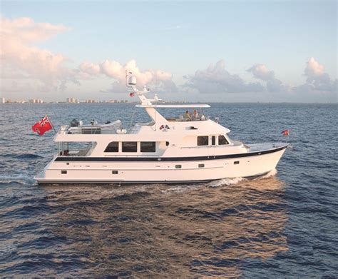 See The Outer Reef Yachts 700 At The Miami International Boat Show