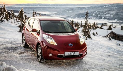 Elektroauto Nissan Leaf Jetzt Mit Km Norm Reichweite Ecomento De