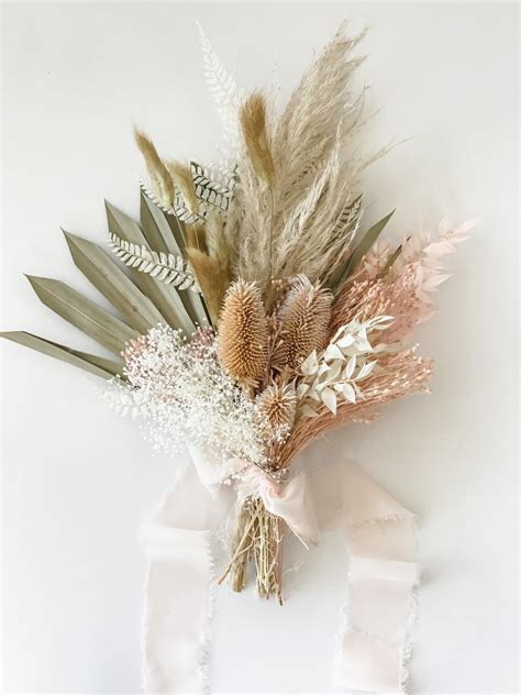 Accessories Small Pampas Grass Blush Bouquet 2973135 Weddbook