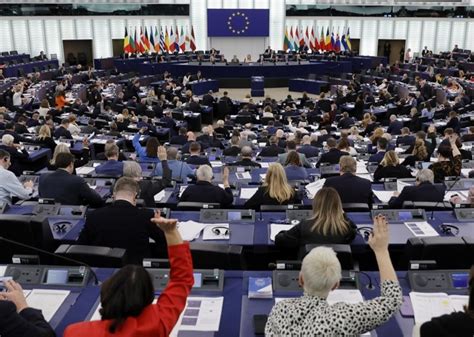 Majority of EU Parliament groups seek to preserve committee setup ...