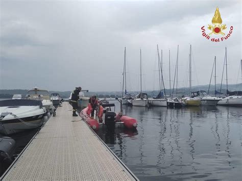 Maltempo Barca Si Ribalta Sul Lago Maggiore Trovato Il Corpo Dell