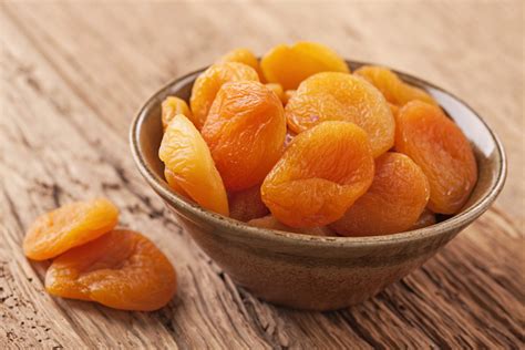 The Medicinal Value of Dried Apricots | Top Natural Remedies