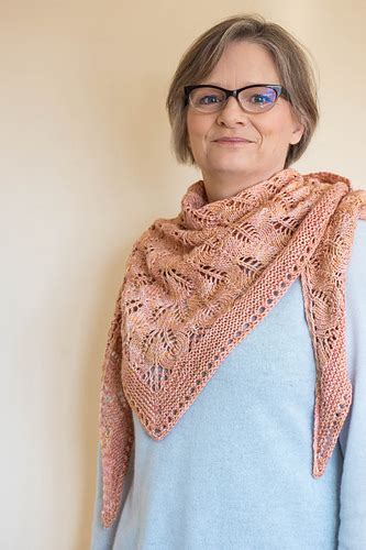 Ravelry Faded Roses Shawl Pattern By Kelene Kinnersly