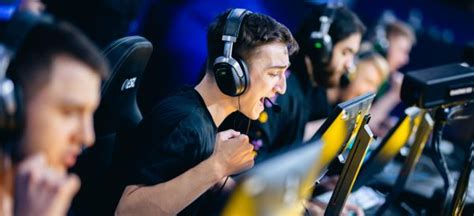 Outsiders Secure IEM Katowice 2023 Playoff Spot G2 Beat NAVI To