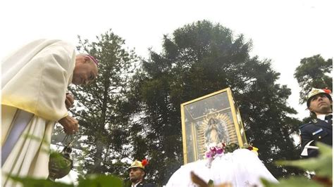 Aún con la lluvia los peregrinos llegan a la Fiesta de Guadalupe para