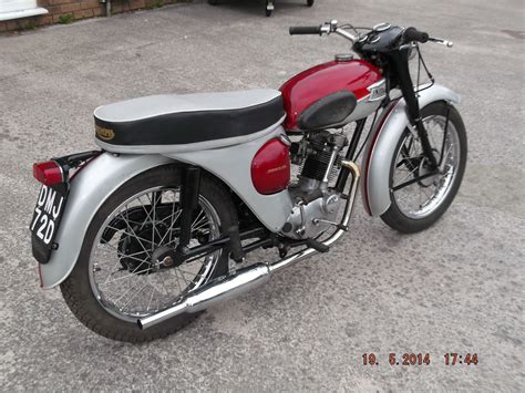 Triumph Tiger Cub T Bikini Model Square Barrel Engine