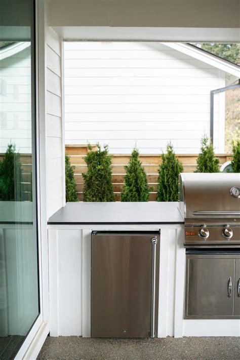 Simple Outdoor Kitchen DIY - How You Can Easily Build Your Own!