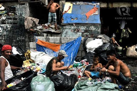 Sws 105m Filipino Families Identify As Poor In Q1 2016