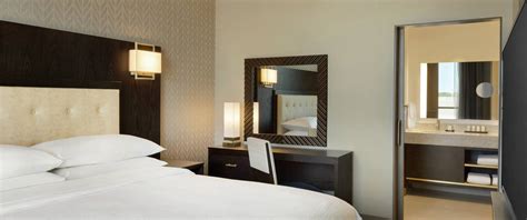 Hotels near Syracuse University - Embassy Suites Syracuse Destiny USA