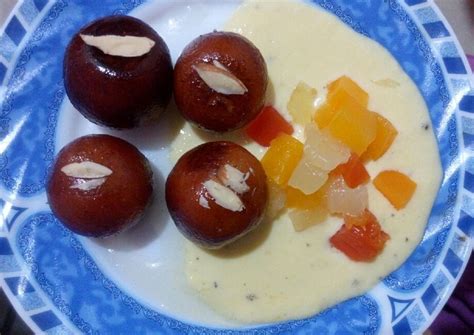 Gulab Jamun with fruit kesar rabdi Recipe by manisha srivastava - Cookpad