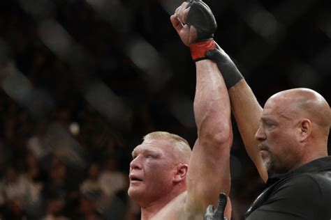 Brock Lesnar Wins UFC 200 Return In Dominant Fashion