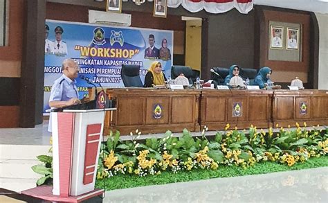 Buka Workshop Peningkatan Kapasitas Kader Organisasi Perempuan Bupati