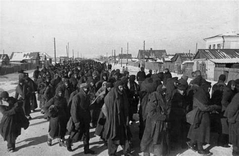 Battle Of Stalingrad Over 90000 German Prisoners Of War Were Marched