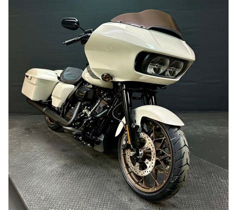 Harley Davidson Road Glide St Fltrxst White Sand Pearl For Sale In