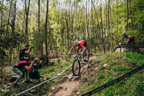 Tom Pidcock Y Rebecca McConnell Ganan La Copa Del Mundo De Mountainbike