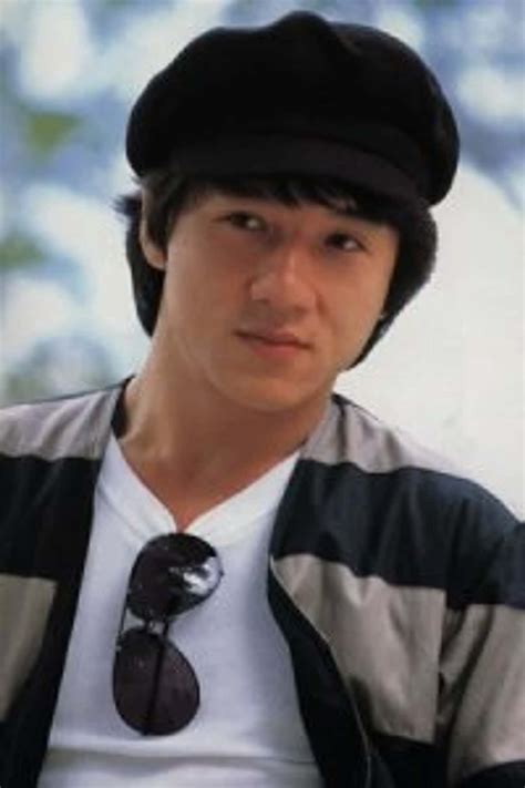 30 Photos of Jackie Chan When He Was Young