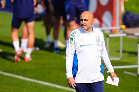 Svizzera Italia Tornano Gli Allenamenti A Porte Chiuse Spalletti Teme