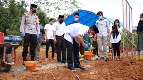 Sekda Konut Hadiri Peletakan Batu Pertama Pembangunan Pondok Pesantren